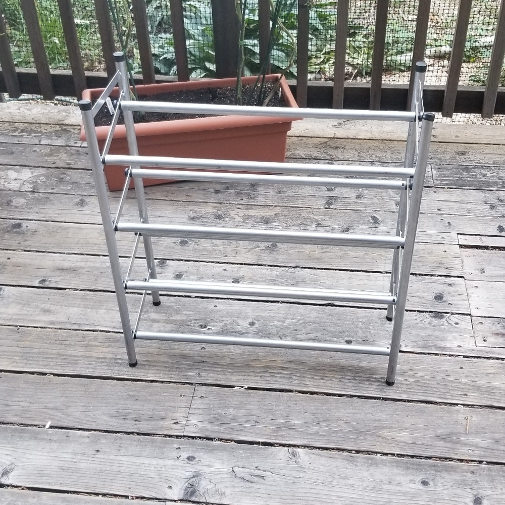 Shoe rack